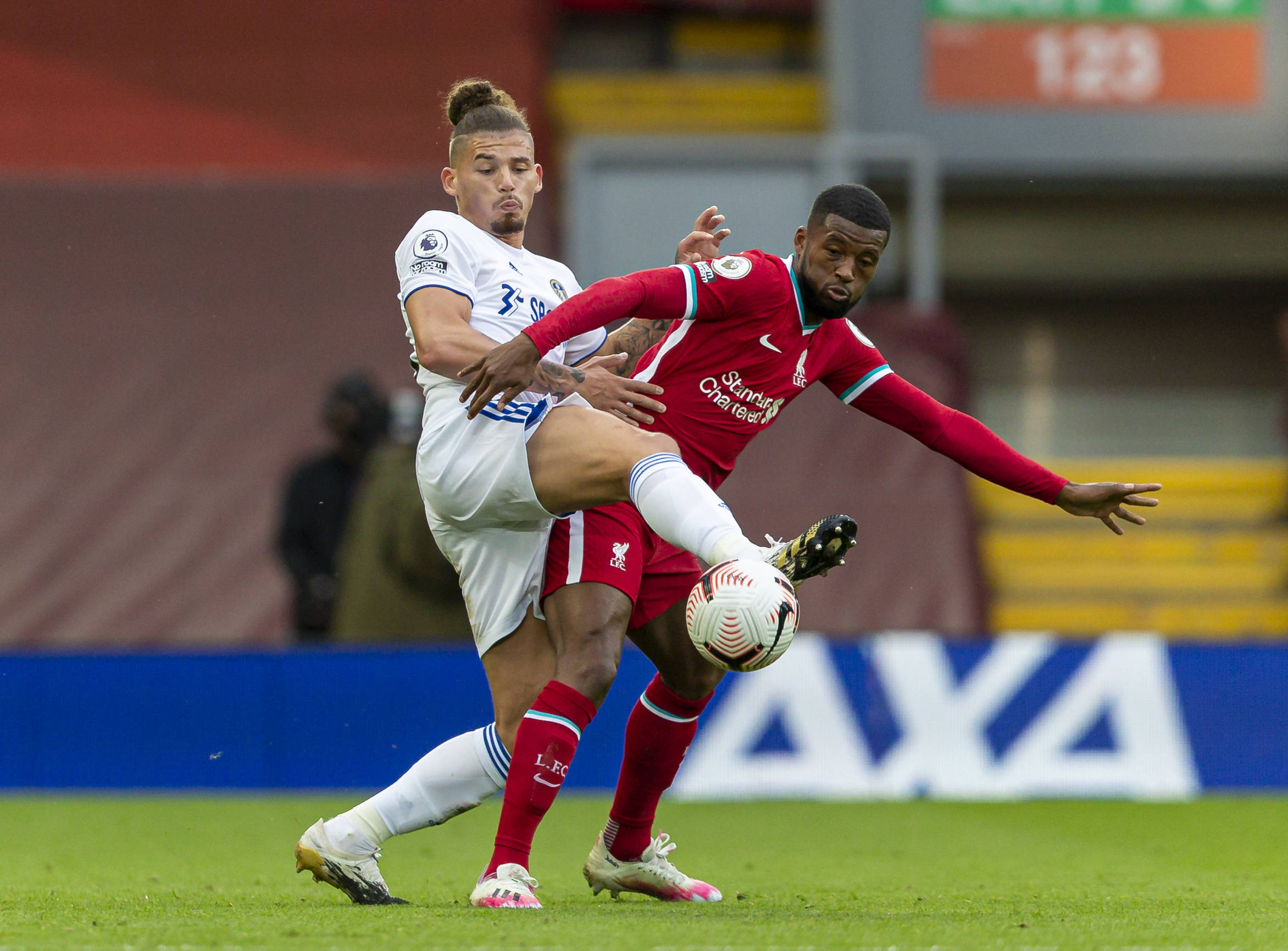 场中一些 场中一些