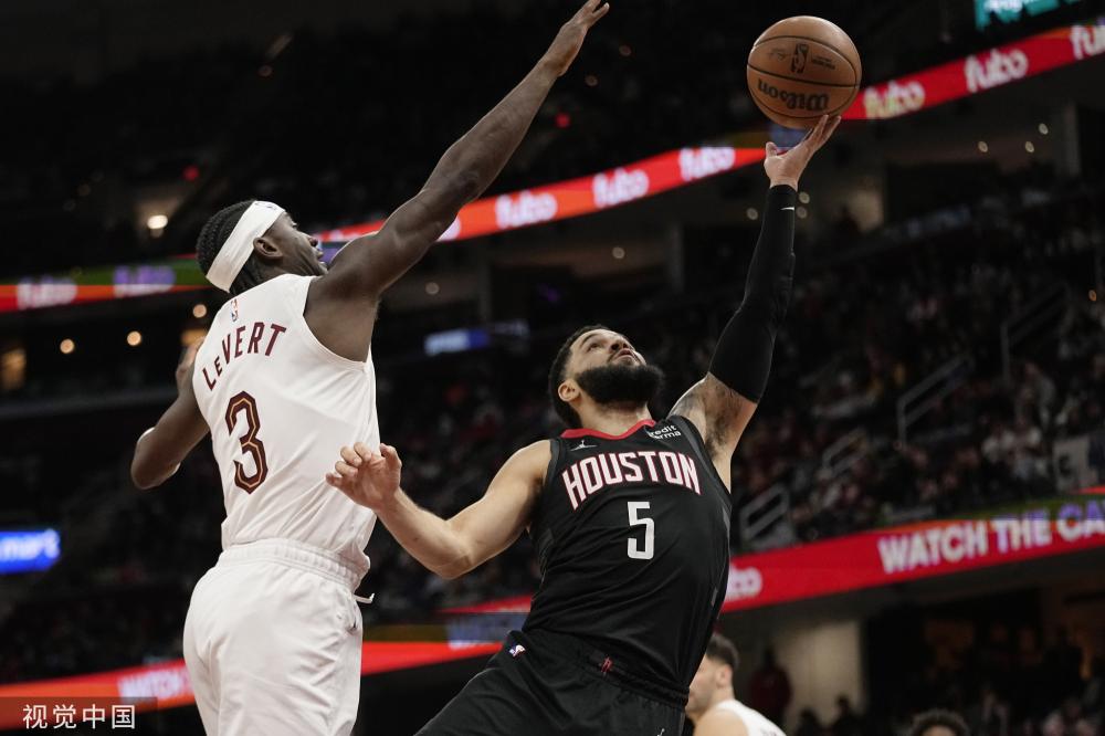 羽毛球世锦赛27日赛程出炉：石宇奇对阵卡拉吉 陈雨菲对阵布里奇菲尔特